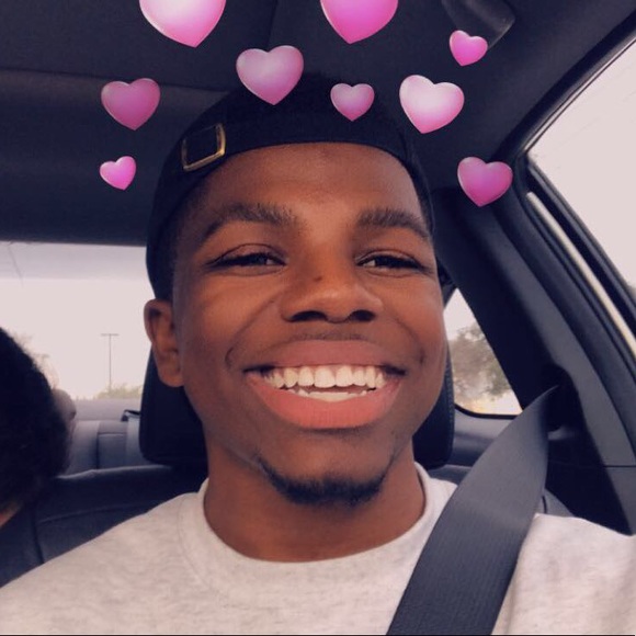 Meet your Posher, Preston - Picture 1 of 2